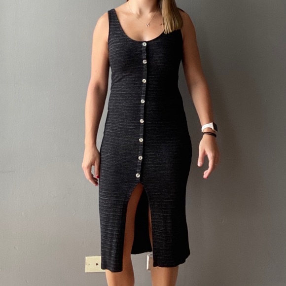 Black dress with decorative buttons - Picture 5 of 5